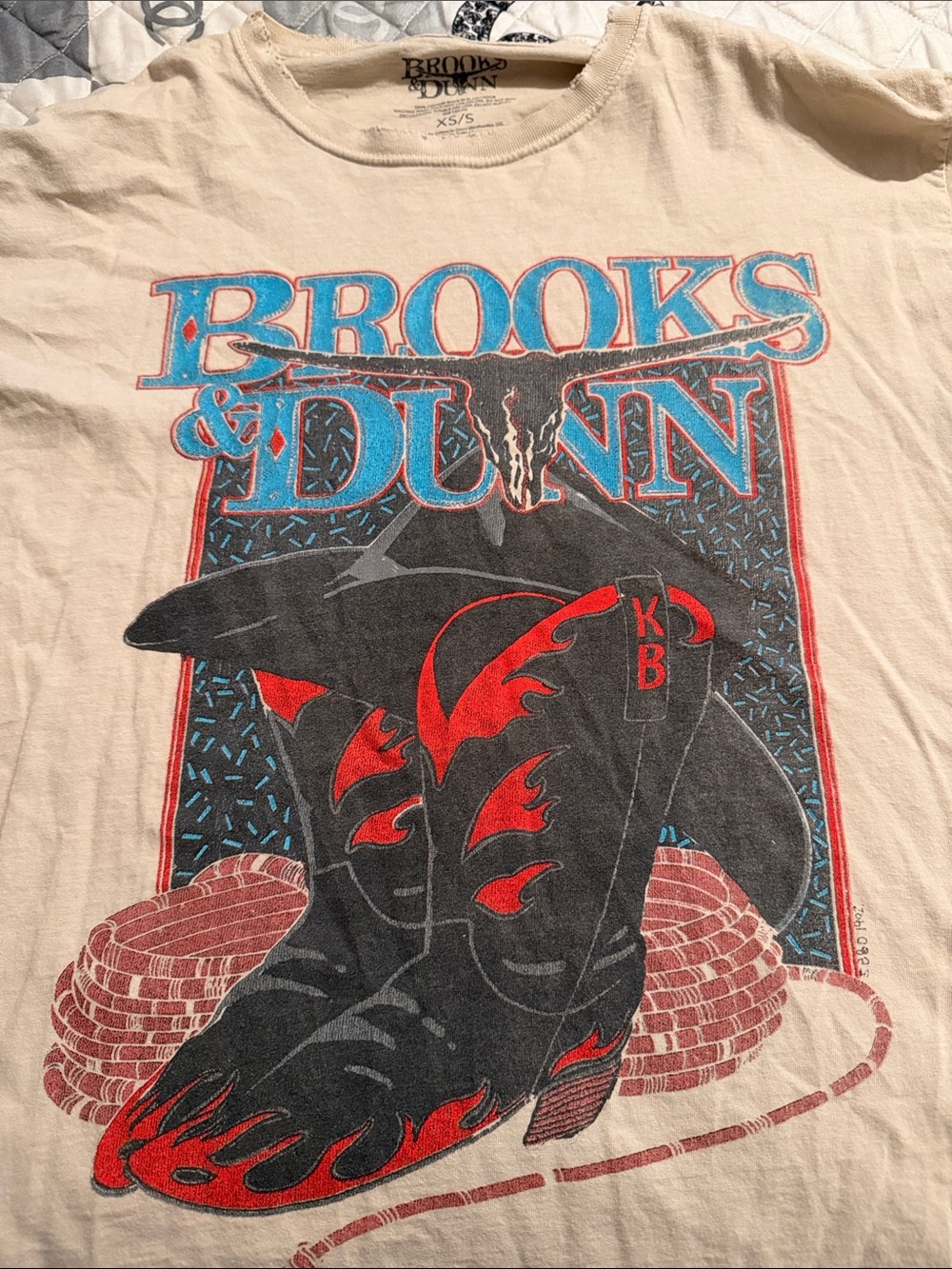 Brooks & Dunn Graphic Band Tee - Cream with Blue & Red Print